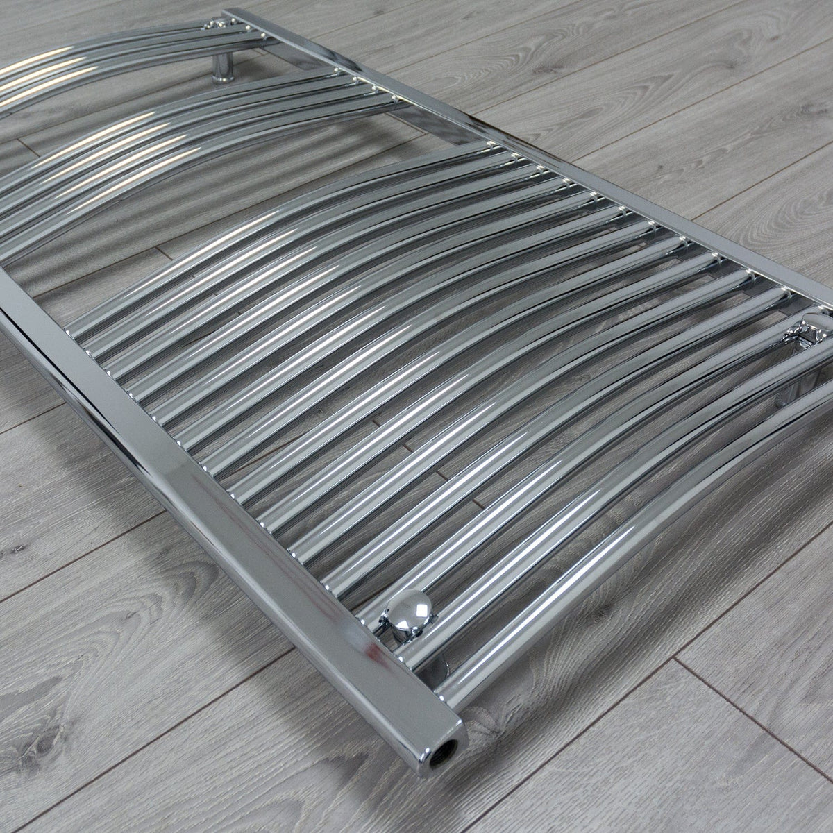 600mm Wide 1000mm High Curved Chrome Heated Towel Radiator